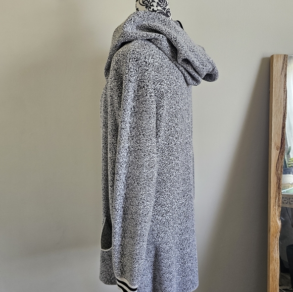 Bench Speckled Race Track Markings  Sweater - Picture 5 of 13